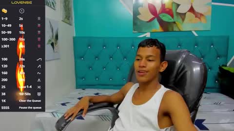 Snapshot of rory_castro chatting on November 2, 2025, 10:45 pm RORY CASTRO online show from November 2, 2025, 10:45 pm