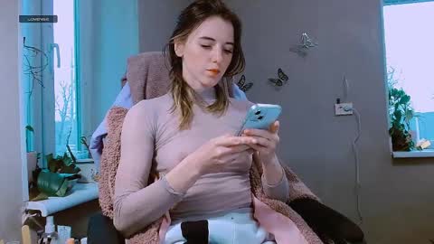 rosa843850 online show from April 2, 2026, 3:31 pm