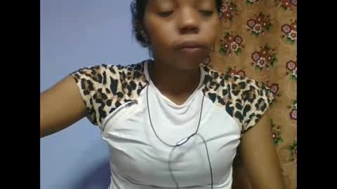 Snapshot of rosah225127 chatting on May 15, 2026, 4:30 am rosah225127 online show from May 15, 2026, 4:30 am
