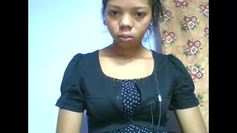 Snapshot of rosah225127 chatting on May 28, 2026, 5:16 am rosah225127 online show from May 28, 2026, 5:16 am