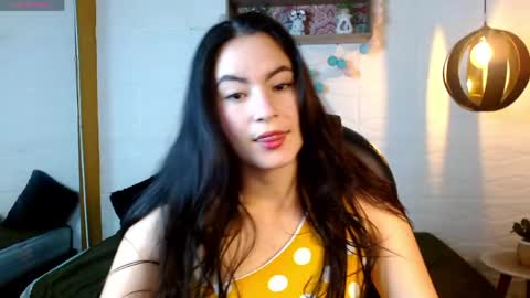 Snapshot of rosaliea chatting on May 24, 2026, 5:12 am R O S A L I A online show from May 24, 2026, 5:12 am