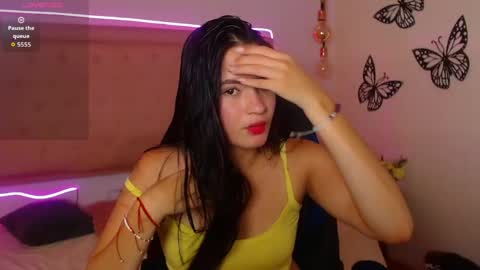 Snapshot of rosaliea chatting on May 28, 2026, 4:10 am R O S A L I A online show from May 28, 2026, 4:10 am