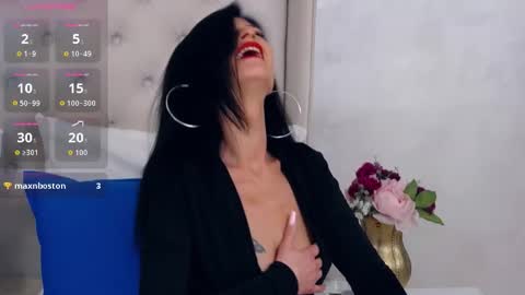 Rosalie online show from November 25, 2025, 8:42 pm