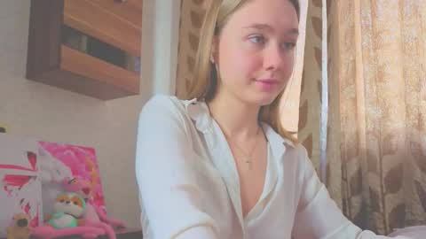 rosalina online show from February 5, 2026, 7:35 am