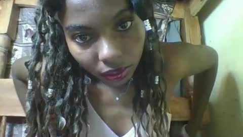 Snapshot of rosalinda933 chatting on April 11, 2026, 5:45 am Rosalinda online show from April 11, 2026, 5:45 am