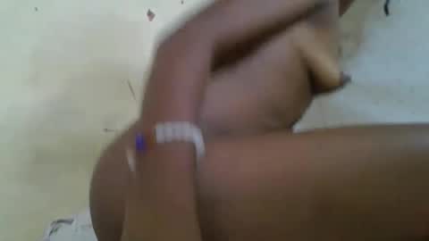 Snapshot of rosalinda933 chatting on May 10, 2026, 4:23 pm Rosalinda online show from May 10, 2026, 4:23 pm