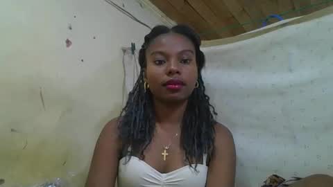 Snapshot of rosalinda933 chatting on May 20, 2026, 9:26 am Rosalinda online show from May 20, 2026, 9:26 am