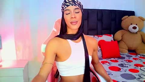 Snapshot of rosalindasexy chatting on April 4, 2026, 7:17 am Rosalinda online show from April 4, 2026, 7:17 am