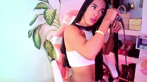 Snapshot of rosalindasexy chatting on May 4, 2026, 5:36 am Rosalinda online show from May 4, 2026, 5:36 am