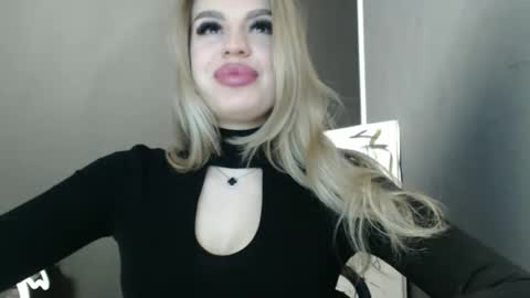 Rosalina online show from January 14, 2026, 1:39 pm