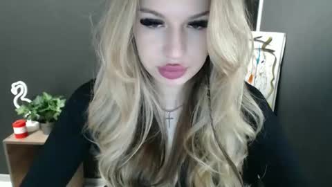 Rosalina online show from May 22, 2026, 9:59 am