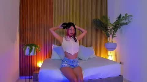 R O S A online show from April 16, 2026, 7:58 pm