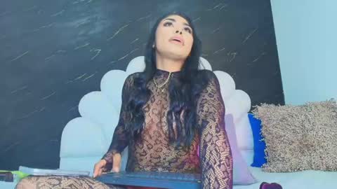 rosana_gomez online show from May 25, 2026, 4:40 am