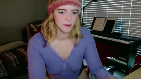 Snapshot of rose77782 chatting on January 7, 2026, 3:25 pm rose77782 online show from January 7, 2026, 3:25 pm