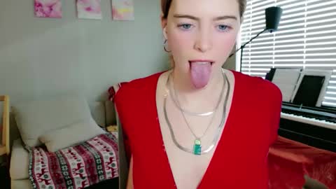 Snapshot of rose77782 chatting on January 10, 2026, 2:41 pm rose77782 online show from January 10, 2026, 2:41 pm