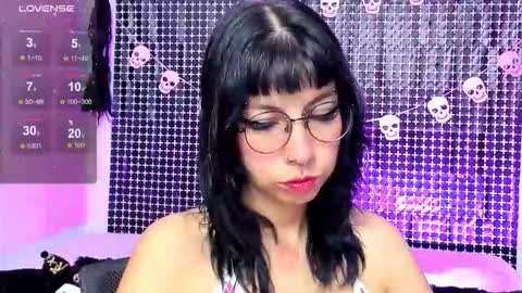 Snapshot of rose_72 chatting on November 19, 2025, 7:47 pm Ally online show from November 19, 2025, 7:47 pm