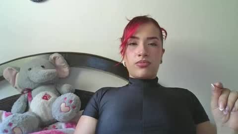 Snapshot of rose_elise chatting on April 4, 2026, 6:38 pm rose_elise online show from April 4, 2026, 6:38 pm