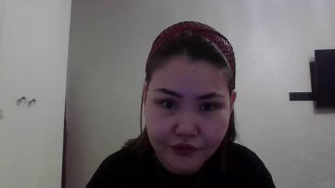 Snapshot of rose_fog chatting on April 9, 2026, 3:28 pm rose_fog online show from April 9, 2026, 3:28 pm