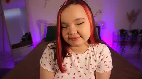 Rose LuvV follow me baby online show from December 19, 2025, 7:37 am