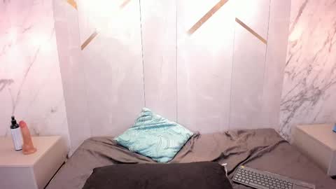 Rose 3 online show from March 8, 2025, 3:35 pm