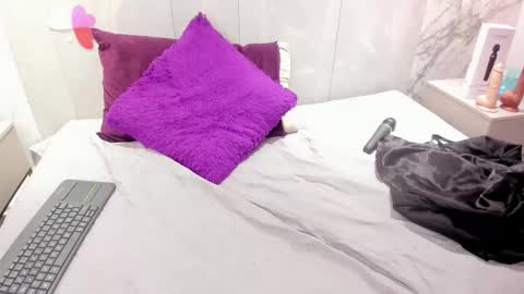 Rose 3 online show from March 6, 2026, 8:27 pm