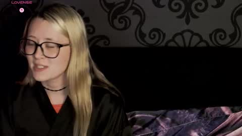 Kinky Inky online show from December 20, 2025, 2:18 am