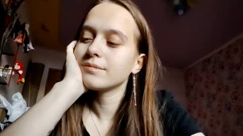 Sophie online show from December 16, 2025, 6:07 am