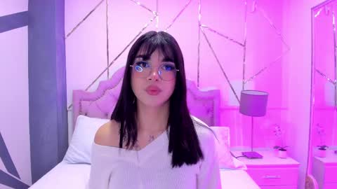 Snapshot of rosecassie chatting on December 28, 2024, 12:35 pm Rose online show from December 28, 2024, 12:35 pm