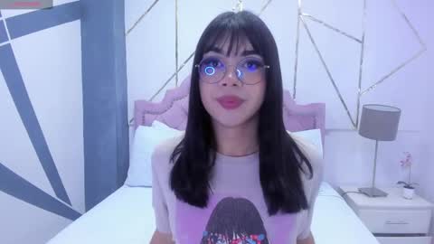 Snapshot of rosecassie chatting on December 29, 2024, 2:00 pm Rose online show from December 29, 2024, 2:00 pm
