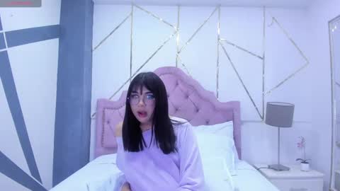 Snapshot of rosecassie chatting on December 29, 2024, 5:12 pm Rose online show from December 29, 2024, 5:12 pm