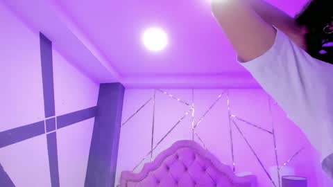 Snapshot of rosecassie chatting on December 30, 2024, 7:21 pm Rose online show from December 30, 2024, 7:21 pm