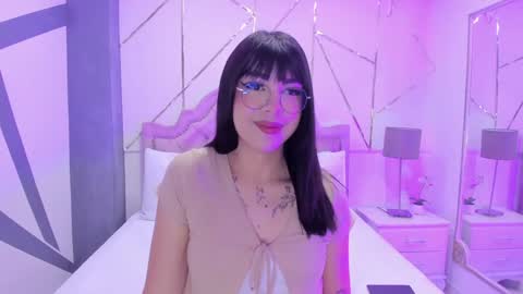 Snapshot of rosecassie chatting on January 2, 2025, 12:35 pm Rose online show from January 2, 2025, 12:35 pm
