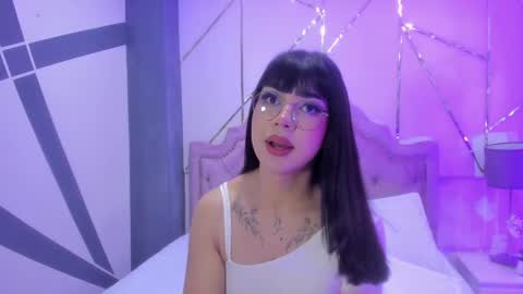 Snapshot of rosecassie chatting on January 8, 2025, 4:54 pm Rose online show from January 8, 2025, 4:54 pm