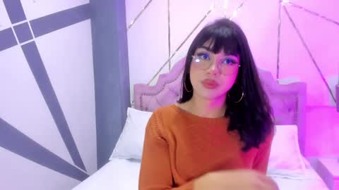 Snapshot of rosecassie chatting on January 10, 2025, 12:36 pm Rose online show from January 10, 2025, 12:36 pm