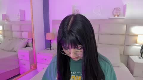 Snapshot of rosecassie chatting on February 19, 2025, 1:06 pm Rose online show from February 19, 2025, 1:06 pm