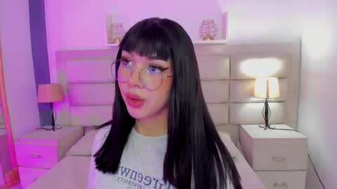 Snapshot of rosecassie chatting on February 20, 2025, 2:13 pm Rose online show from February 20, 2025, 2:13 pm
