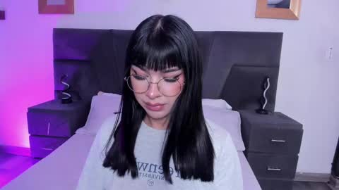 Snapshot of rosecassie chatting on February 20, 2025, 8:25 pm Rose online show from February 20, 2025, 8:25 pm