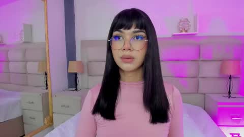 Snapshot of rosecassie chatting on February 26, 2025, 4:56 pm Rose online show from February 26, 2025, 4:56 pm