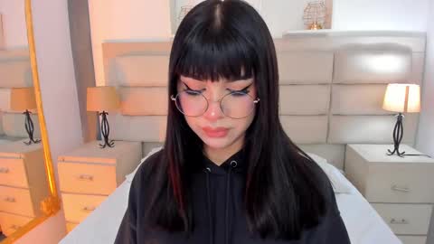 Snapshot of rosecassie chatting on March 6, 2025, 12:52 pm Rose online show from March 6, 2025, 12:52 pm