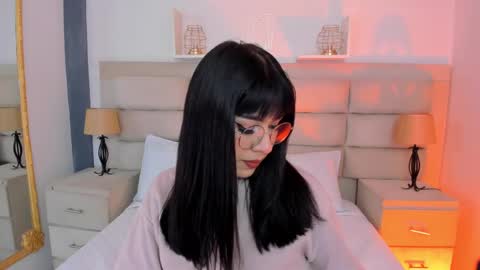 Snapshot of rosecassie chatting on March 8, 2025, 1:14 pm Rose online show from March 8, 2025, 1:14 pm