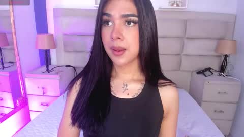 Snapshot of rosecassie chatting on September 19, 2025, 3:13 pm Rose online show from September 19, 2025, 3:13 pm