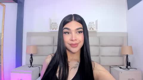 Snapshot of rosecassie chatting on October 4, 2025, 1:20 pm Rose online show from October 4, 2025, 1:20 pm