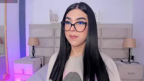 Snapshot of rosecassie chatting on October 5, 2025, 12:58 pm Rose online show from October 5, 2025, 12:58 pm