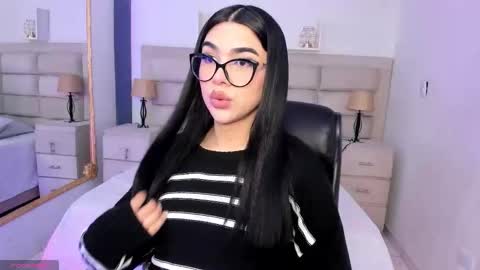 Snapshot of rosecassie chatting on October 21, 2025, 1:01 pm Rose online show from October 21, 2025, 1:01 pm