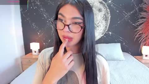 Rose online show from December 17, 2025, 2:01 pm