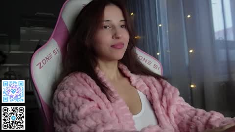 roseess_ online show from January 19, 2025, 5:37 am