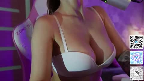 roseess_ online show from March 11, 2025, 4:54 am