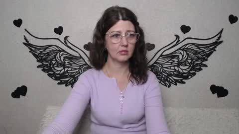 Snapshot of rosehille chatting on May 16, 2026, 7:27 am RoseHille online show from May 16, 2026, 7:27 am