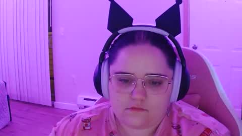 Snapshot of rosekiller55 chatting on October 28, 2025, 5:11 am rosekiller55 online show from October 28, 2025, 5:11 am