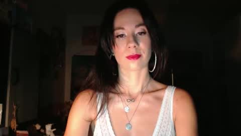 Rose online show from October 28, 2025, 6:10 pm